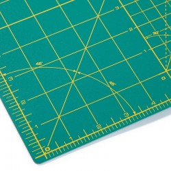Tappetino base da taglio 45 x 60cm Verde per taglierine, patchwork e cucito creativo